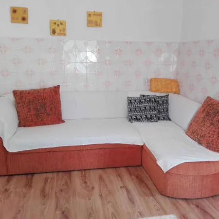 Apartment In Razanac 35305 *