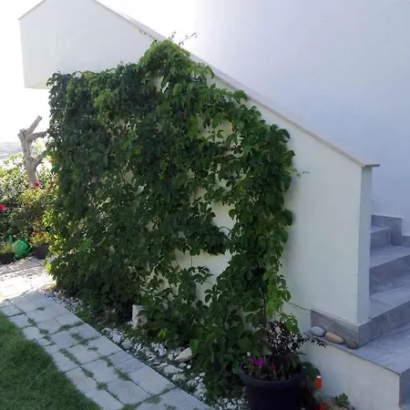 In Razanac 35305 Apartment Rtina